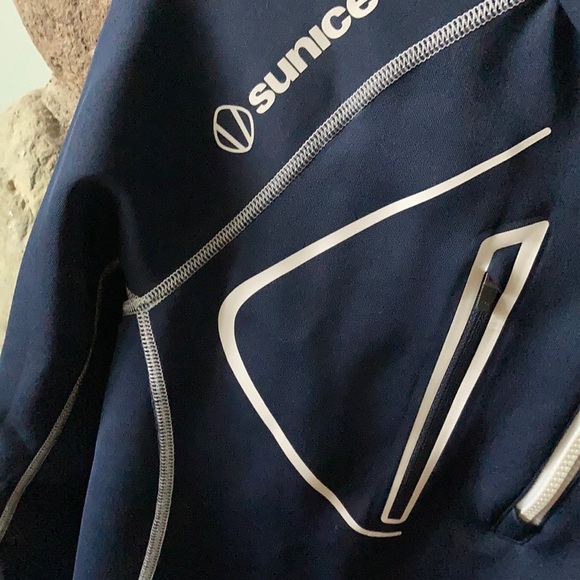 CLEARANCE Sunice women’s pullover - Picture 5 of 9